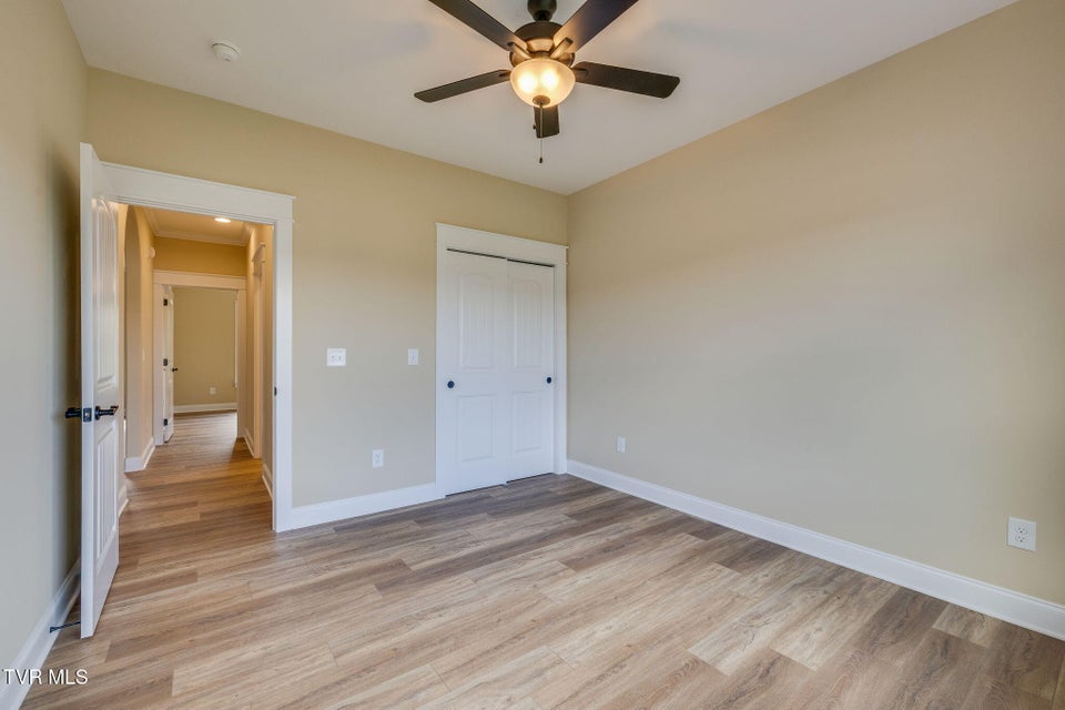 Photo #21: 518 Middays Rest