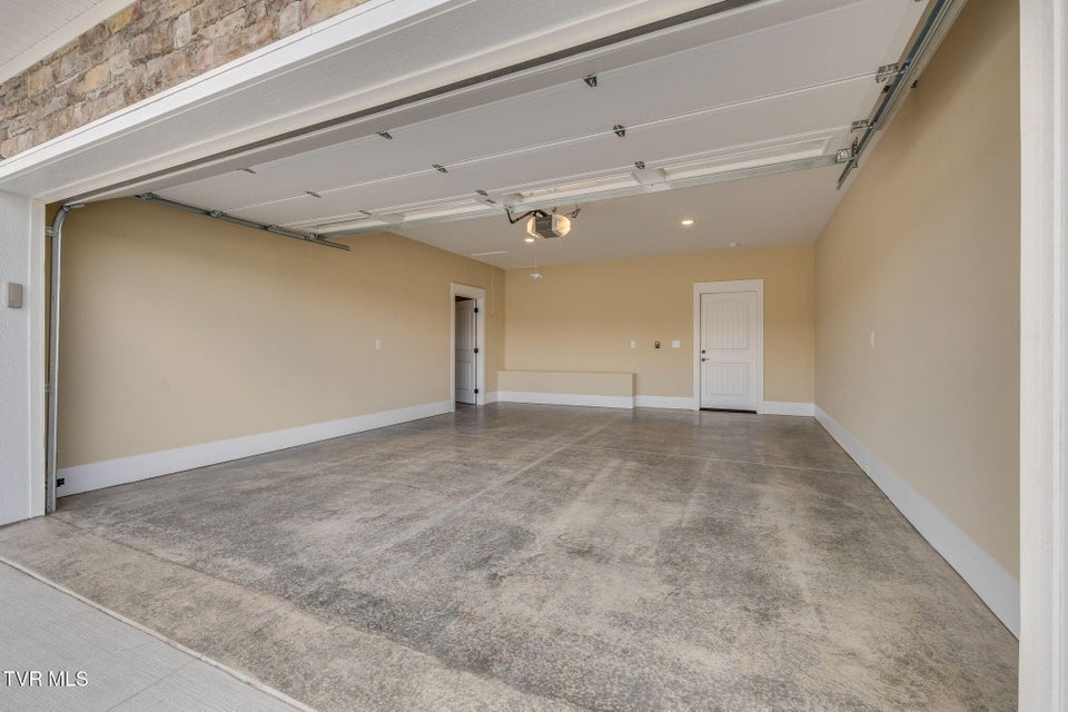 Photo #29: 518 Middays Rest