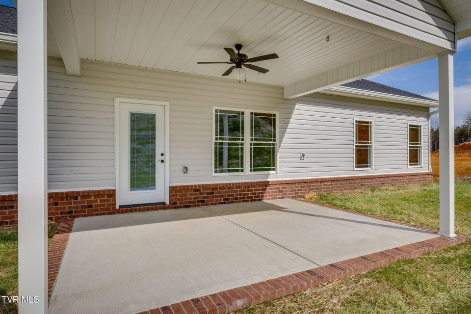 Photo #31: 518 Middays Rest