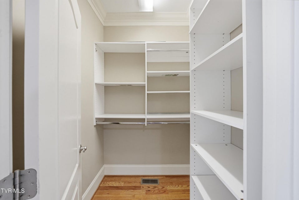 Photo #36: 1184 Cliffview Circle