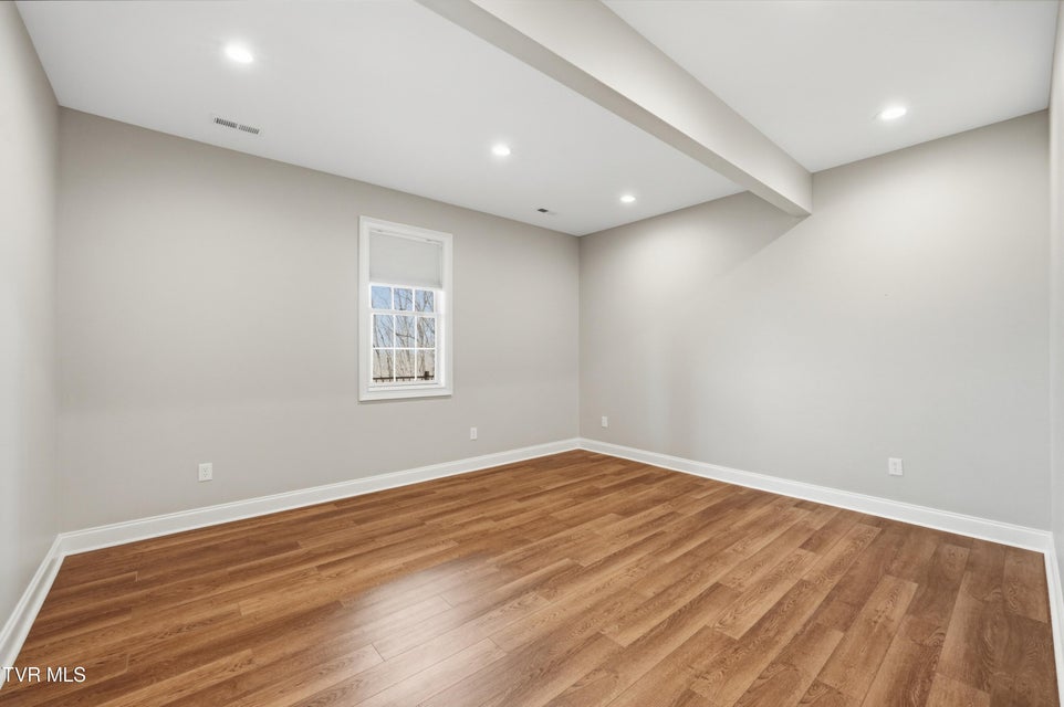 Photo #35: 1184 Cliffview Circle