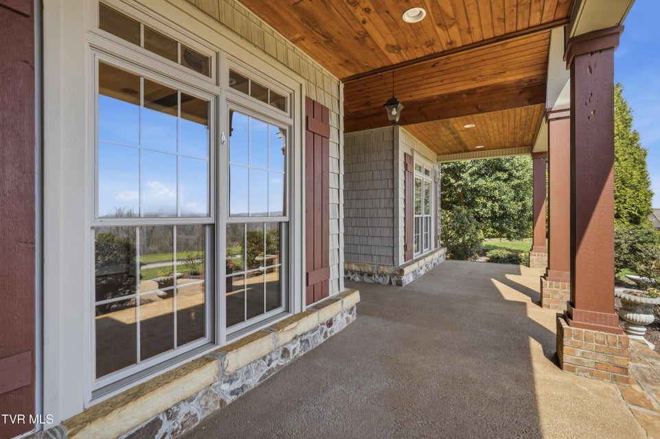 Photo #2: 1184 Cliffview Circle