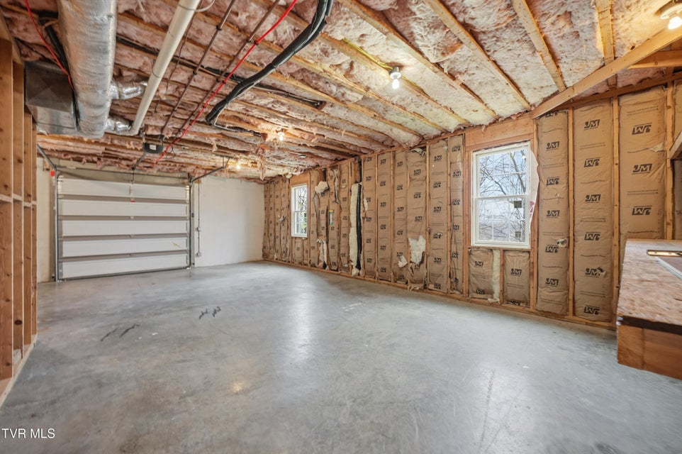 Photo #41: 1184 Cliffview Circle