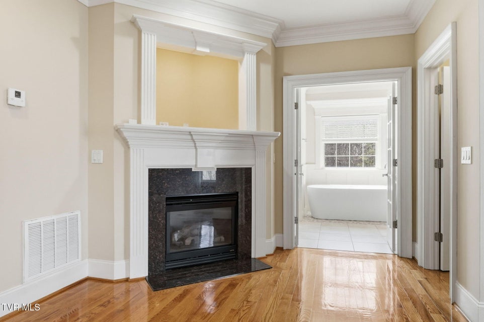 Photo #14: 1184 Cliffview Circle