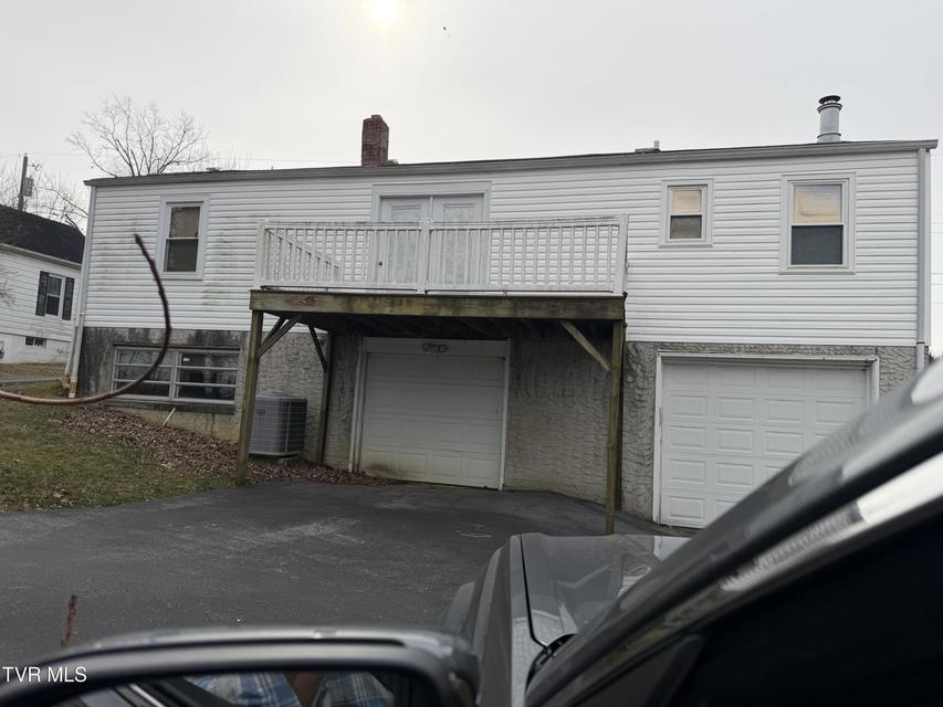 Photo #4: 345 Monroe Street
