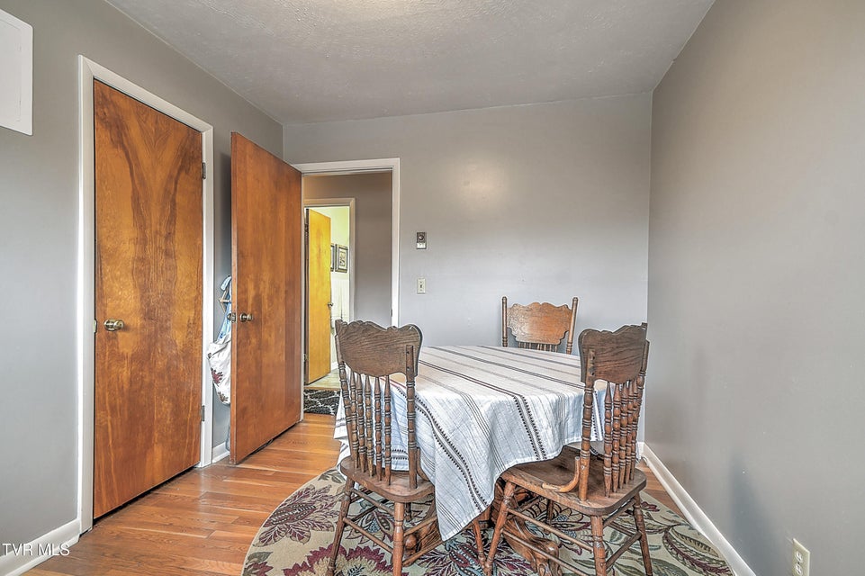 Photo #18: 806 Hollis Street