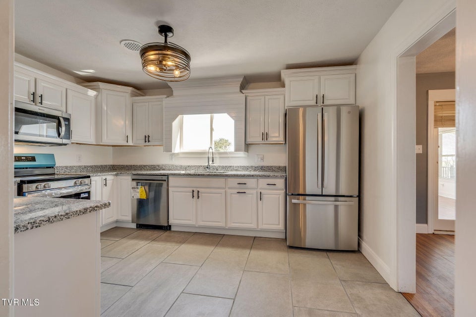 Photo #16: 1405 Dover Road