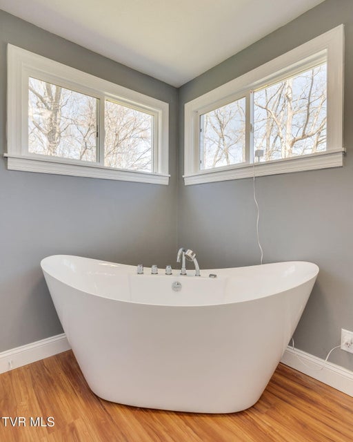 Photo #28: 1405 Dover Road