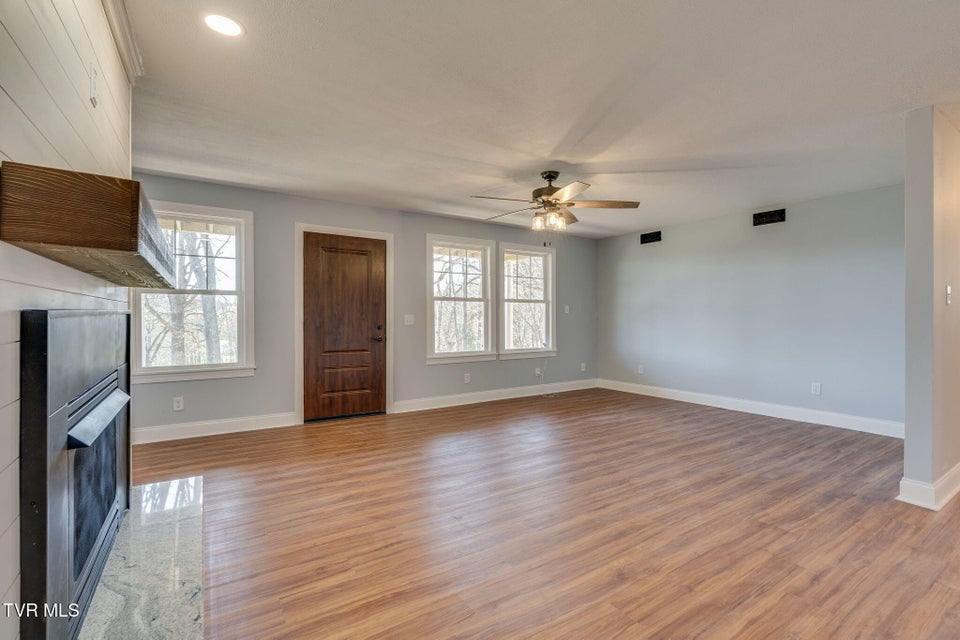 Photo #29: 1405 Dover Road