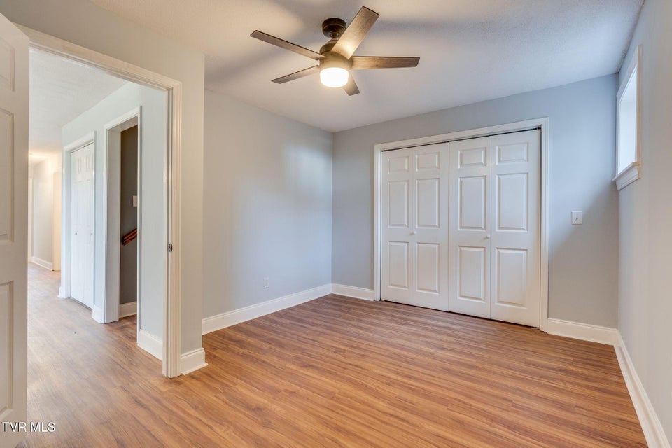 Photo #37: 1405 Dover Road