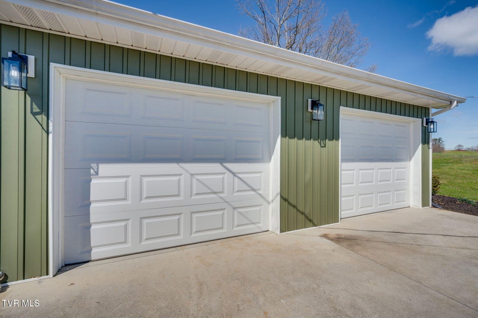 Photo #44: 1405 Dover Road