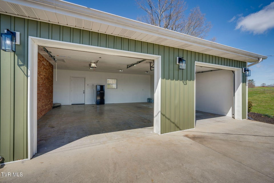 Photo #45: 1405 Dover Road