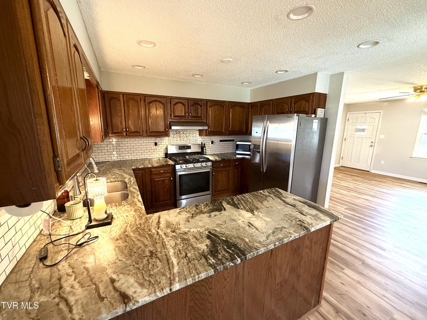 Photo #8: 858 Burnett Drive