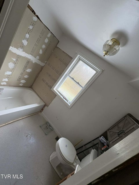 Photo #8: 11821 Central Street