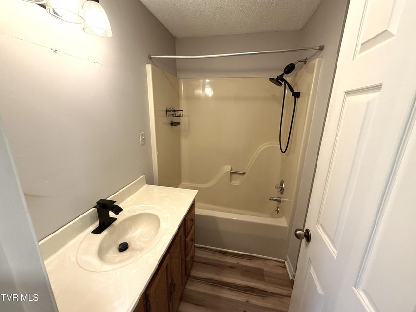 Photo #12: 858 Burnett Drive