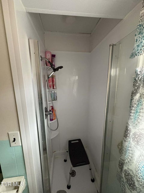 Photo #16: 11821 Central Street