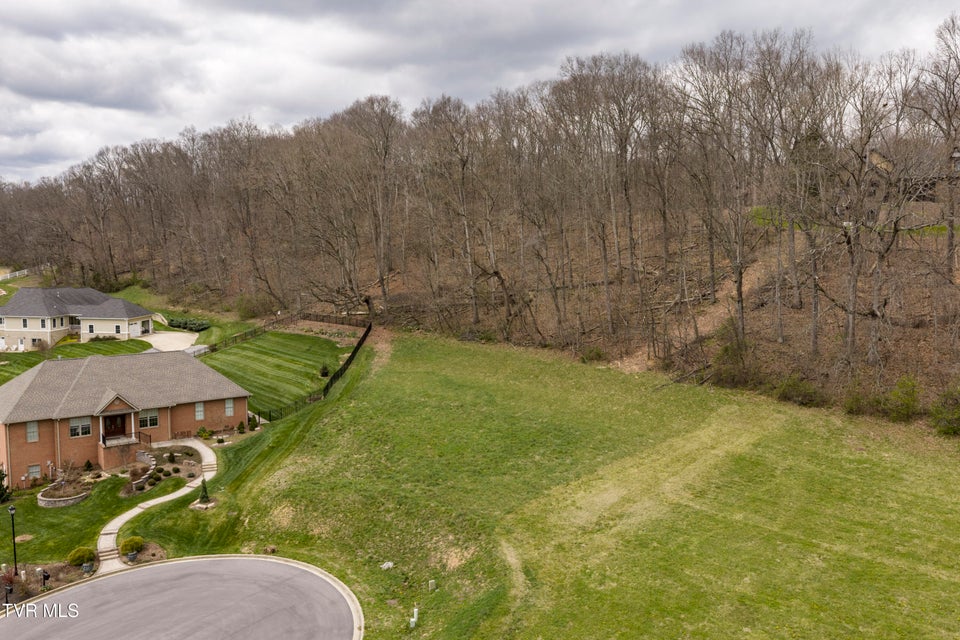 Photo #4: 5 Sweet Pea Terrace