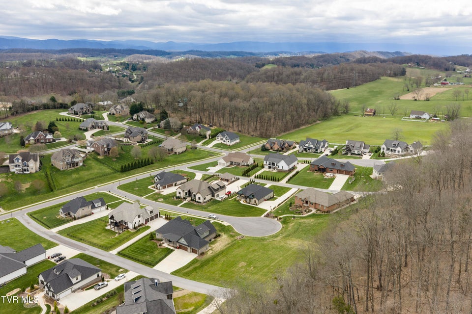 Photo #16: 5 Sweet Pea Terrace