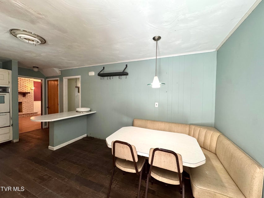 Photo #9: 1721 Valley View Drive