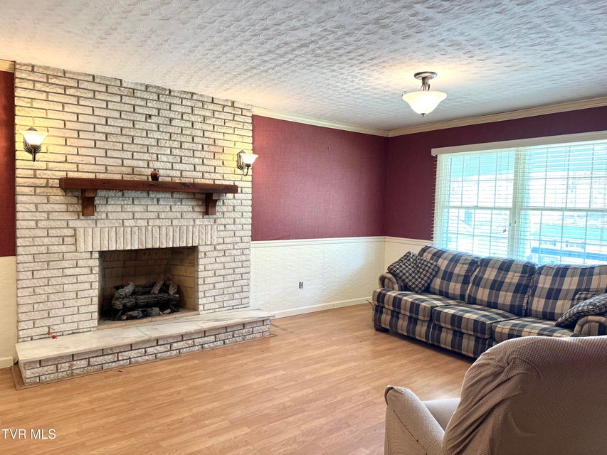 Photo #19: 1721 Valley View Drive