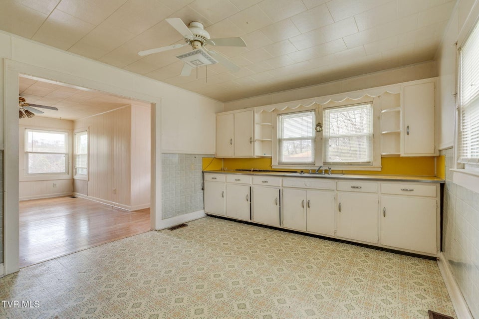 Photo #11: 114 Maple Drive