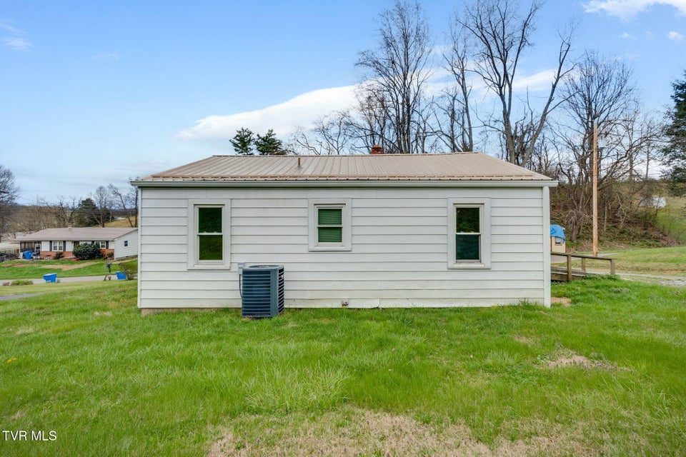 Photo #20: 114 Maple Drive