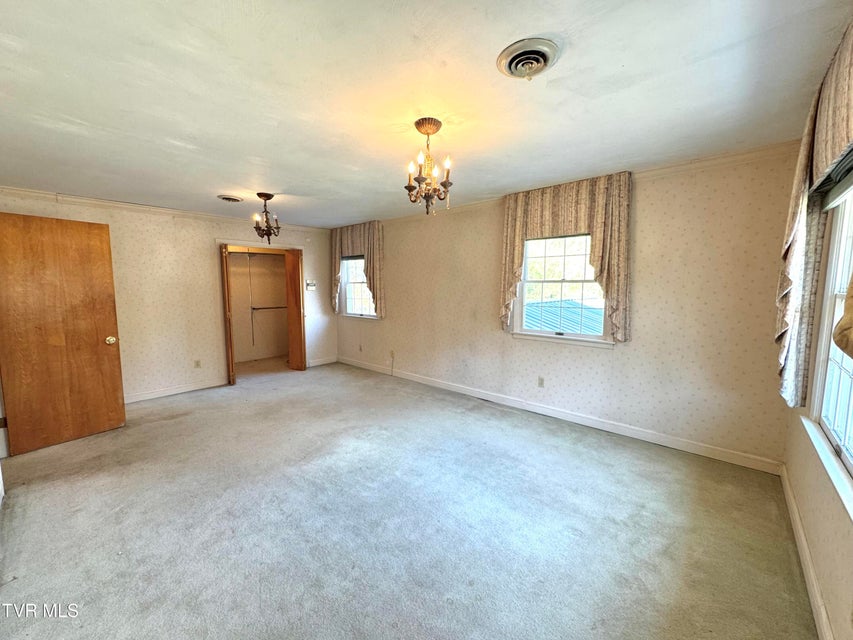 Photo #26: 1721 Valley View Drive