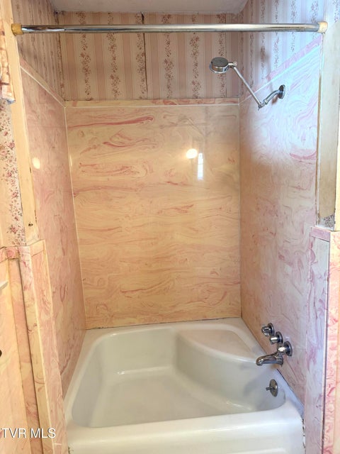 Photo #29: 1721 Valley View Drive