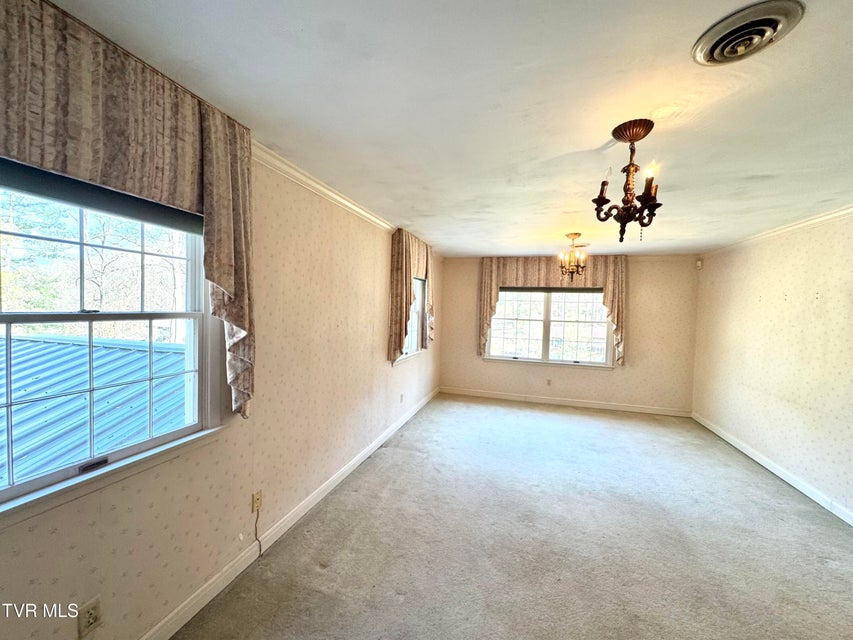 Photo #31: 1721 Valley View Drive