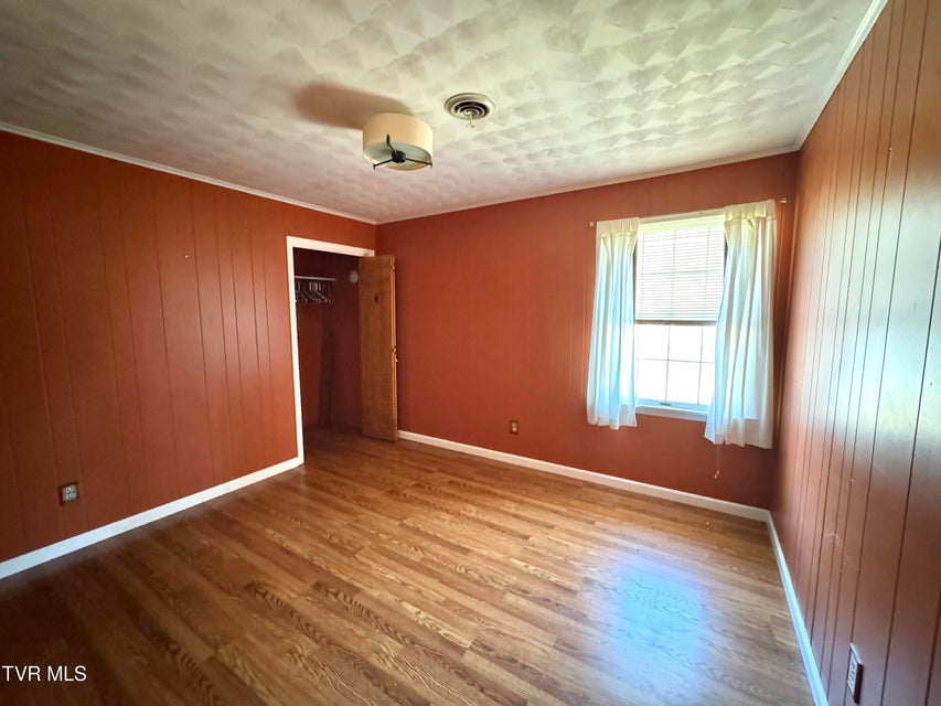 Photo #36: 1721 Valley View Drive