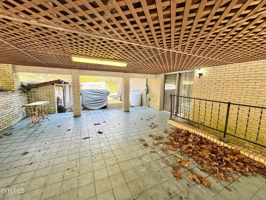 Photo #38: 1721 Valley View Drive