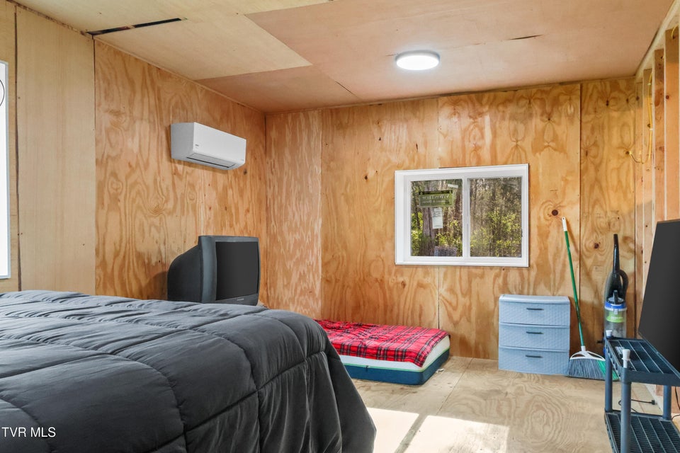 Photo #10: 990 Bullock Hollow Road