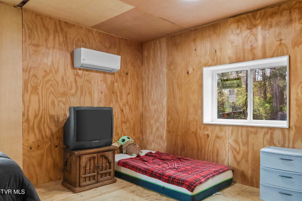 Photo #11: 990 Bullock Hollow Road