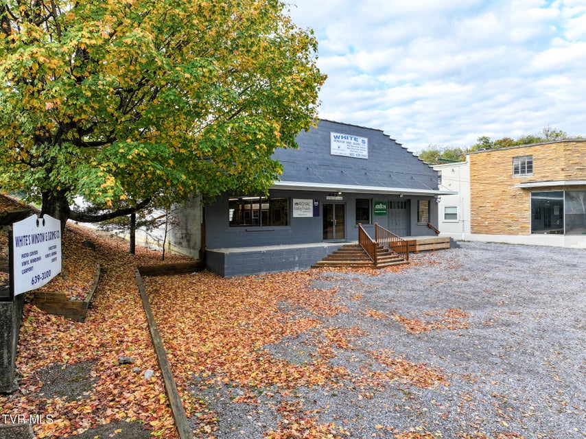 Photo #76: 403 Summer Street