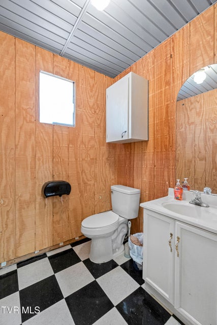 Photo #90: 403 Summer Street