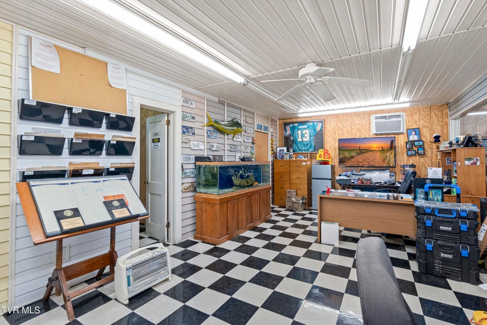 Photo #91: 403 Summer Street