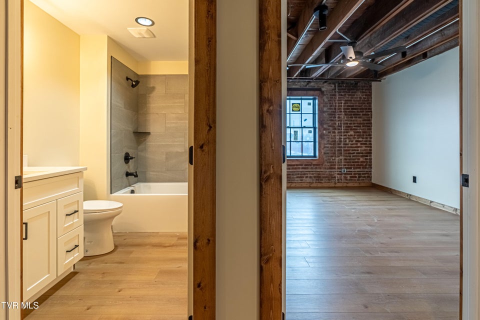 Photo #5: 453 Main Street