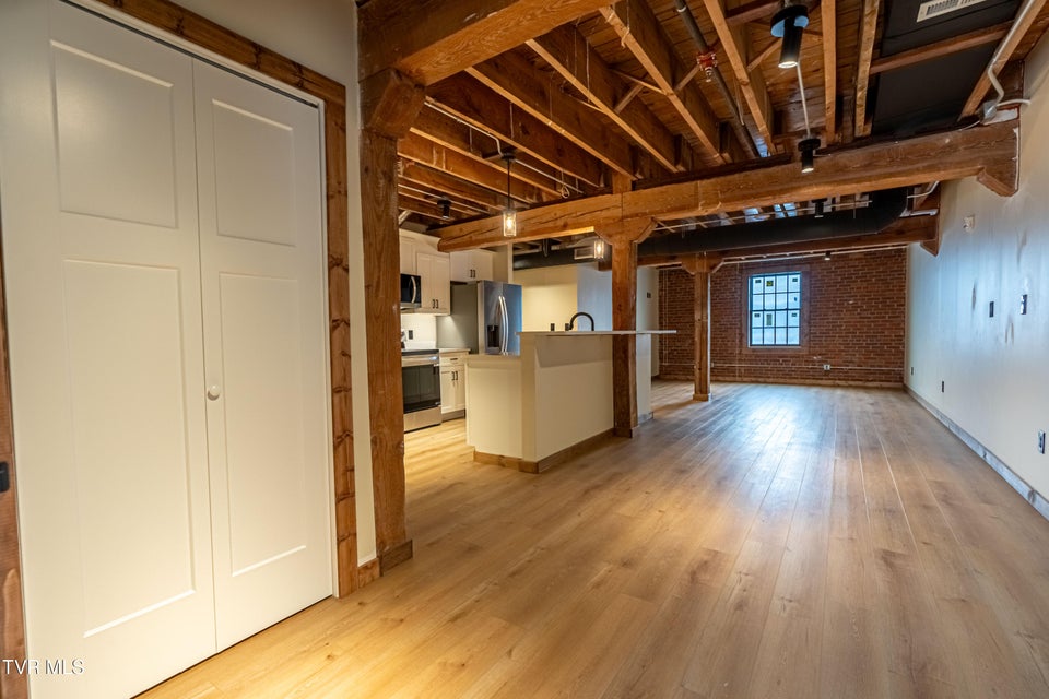 Photo #10: 453 Main Street