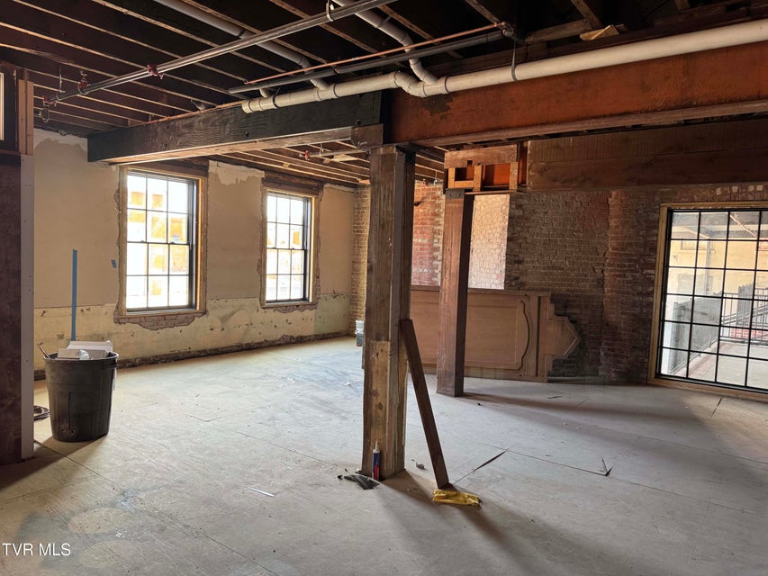 Photo #30: 453 Main Street