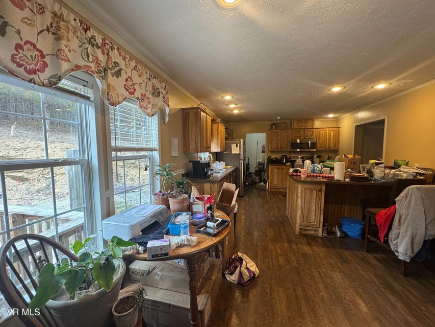 Photo #2: 76 Bays Mountain Road