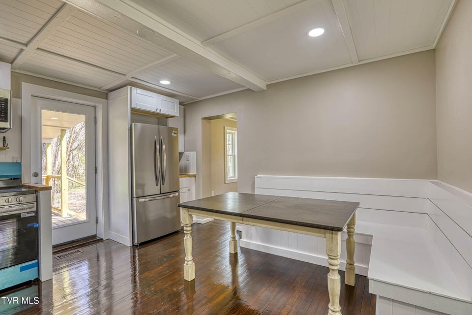 Photo #9: 720 Old Highway 11 