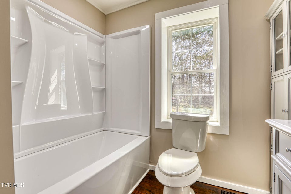 Photo #14: 720 Old Highway 11 