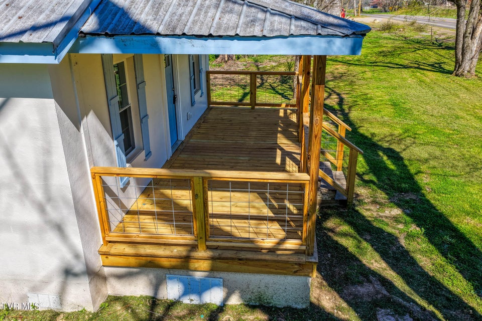 Photo #32: 720 Old Highway 11 