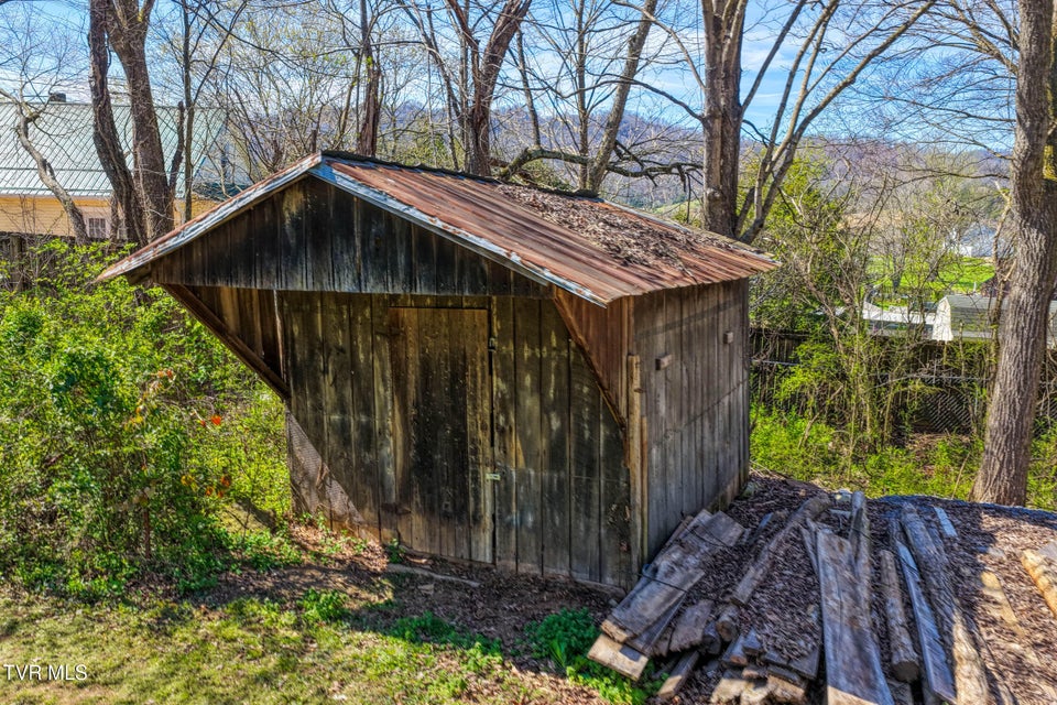 Photo #36: 720 Old Highway 11 