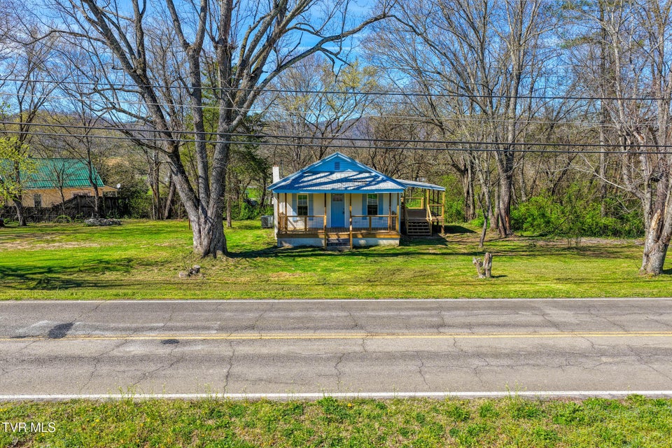 Photo #44: 720 Old Highway 11 