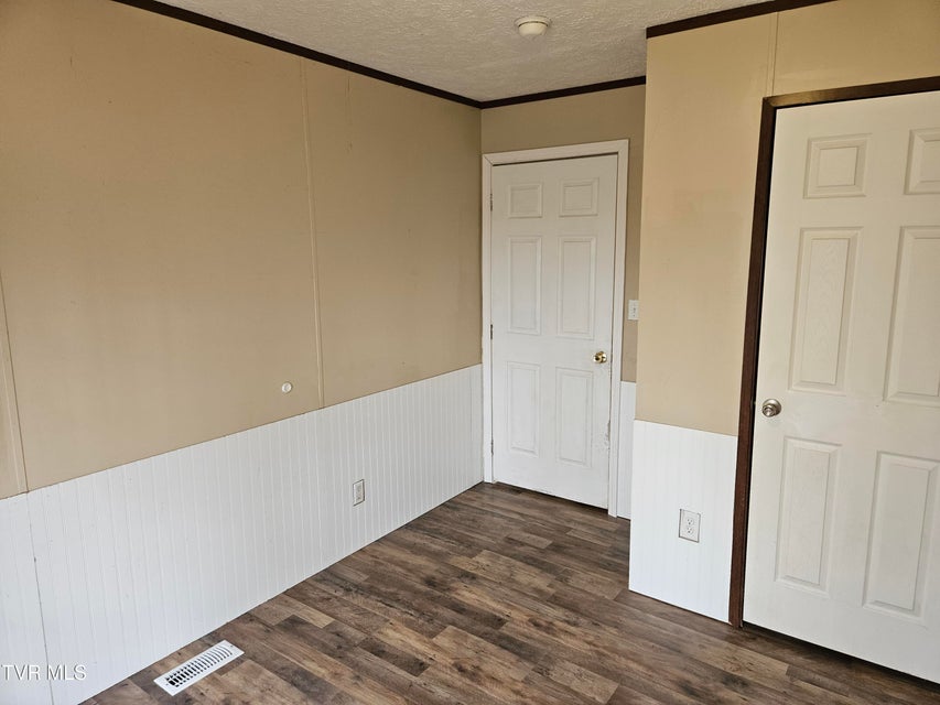 Photo #28: 7395 Grady Lane