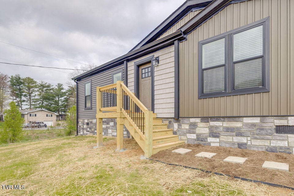 Photo #4: 1565 Rheatown Road