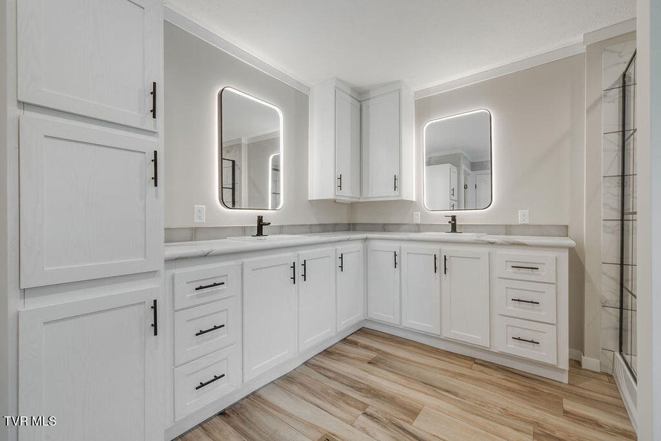 Photo #18: 1565 Rheatown Road