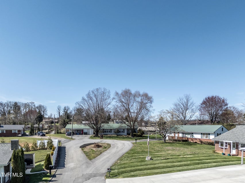 Photo #37: 404 Dyer Circle