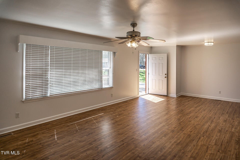 Photo #5: 404 Dyer Circle